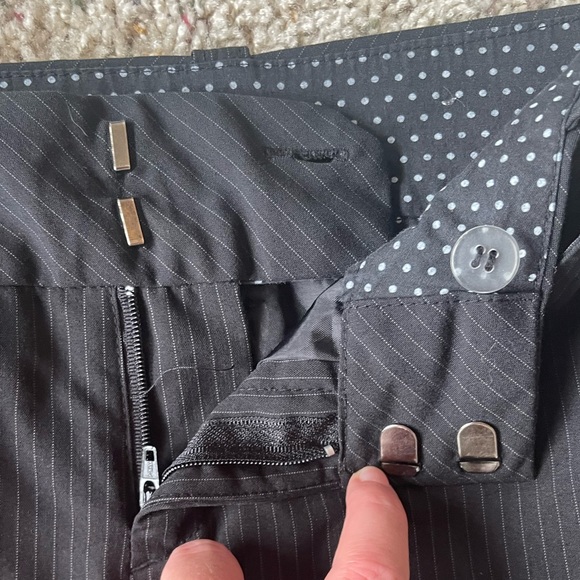 Black pinstripe skirt - Picture 4 of 6